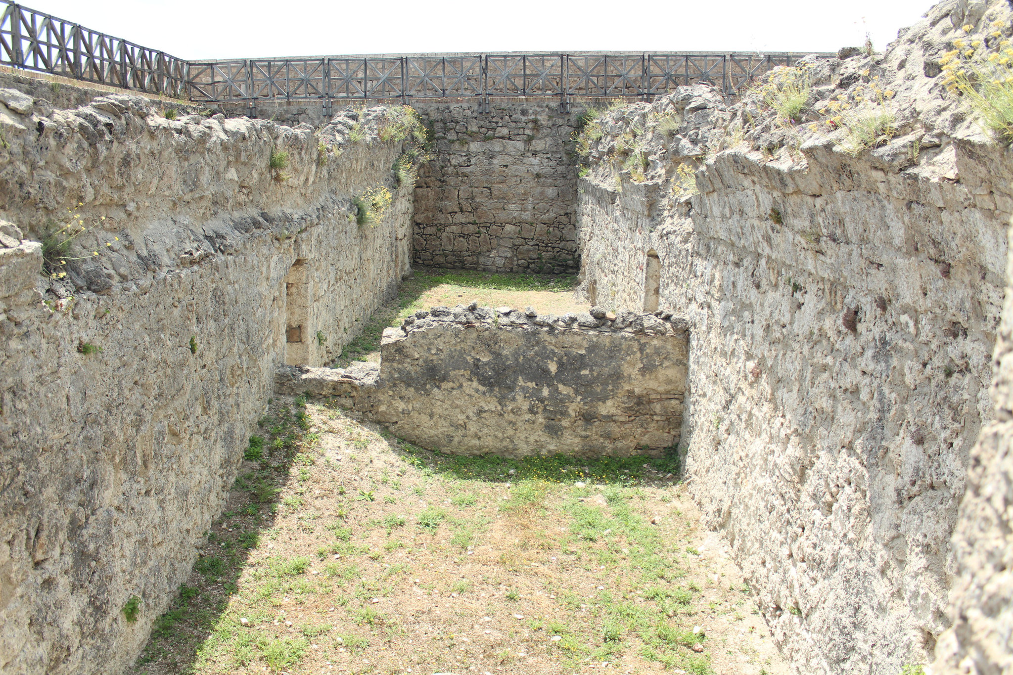 Civitella del Tronto – ruins