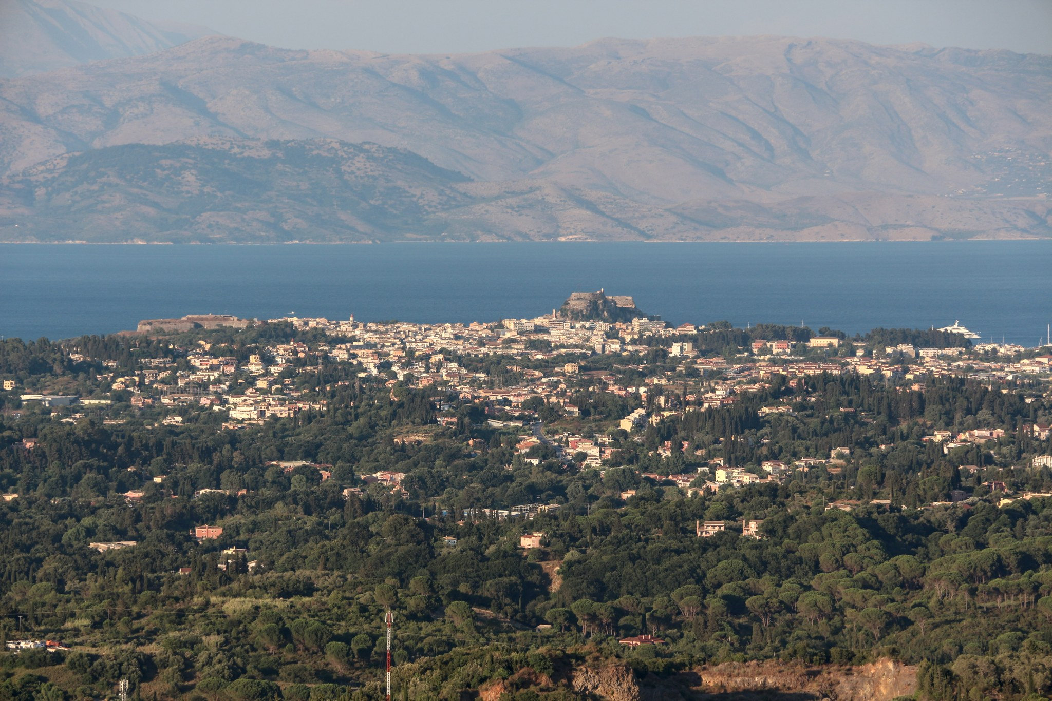 uitzicht vanaf de troon van de keizer (Corfu)