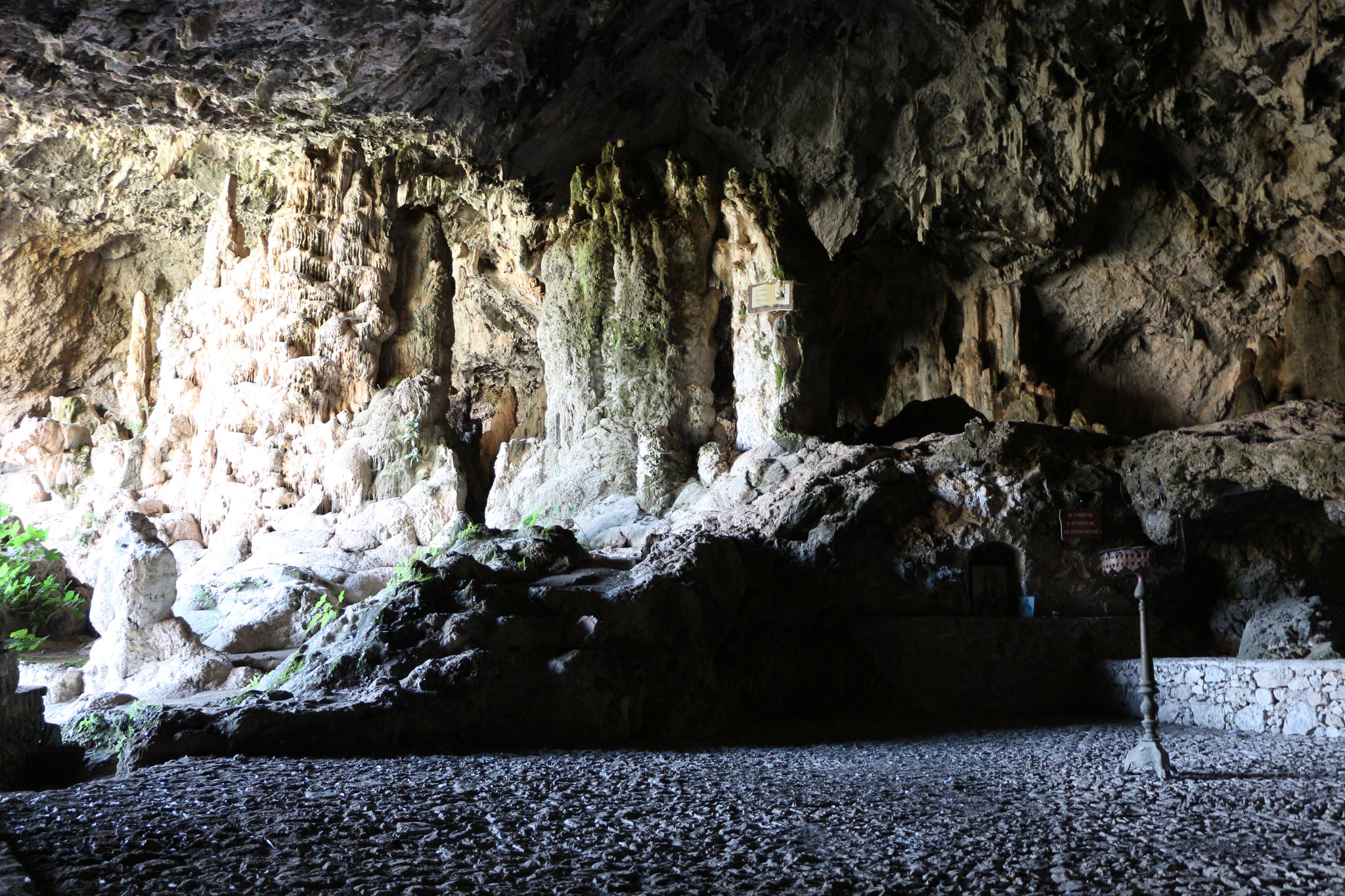 Grotte de Hagia Sophia en Crète