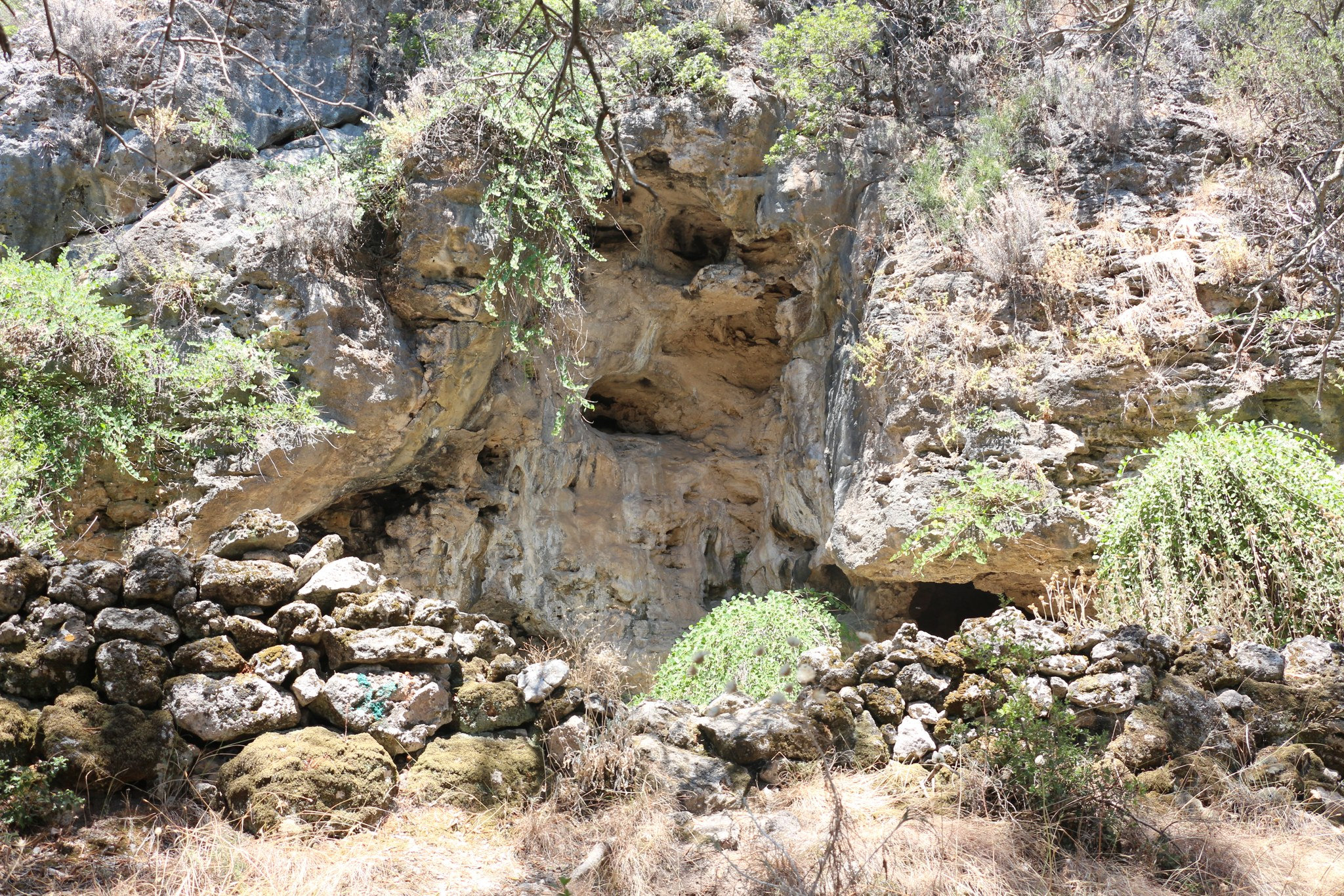 grotta Gardiki