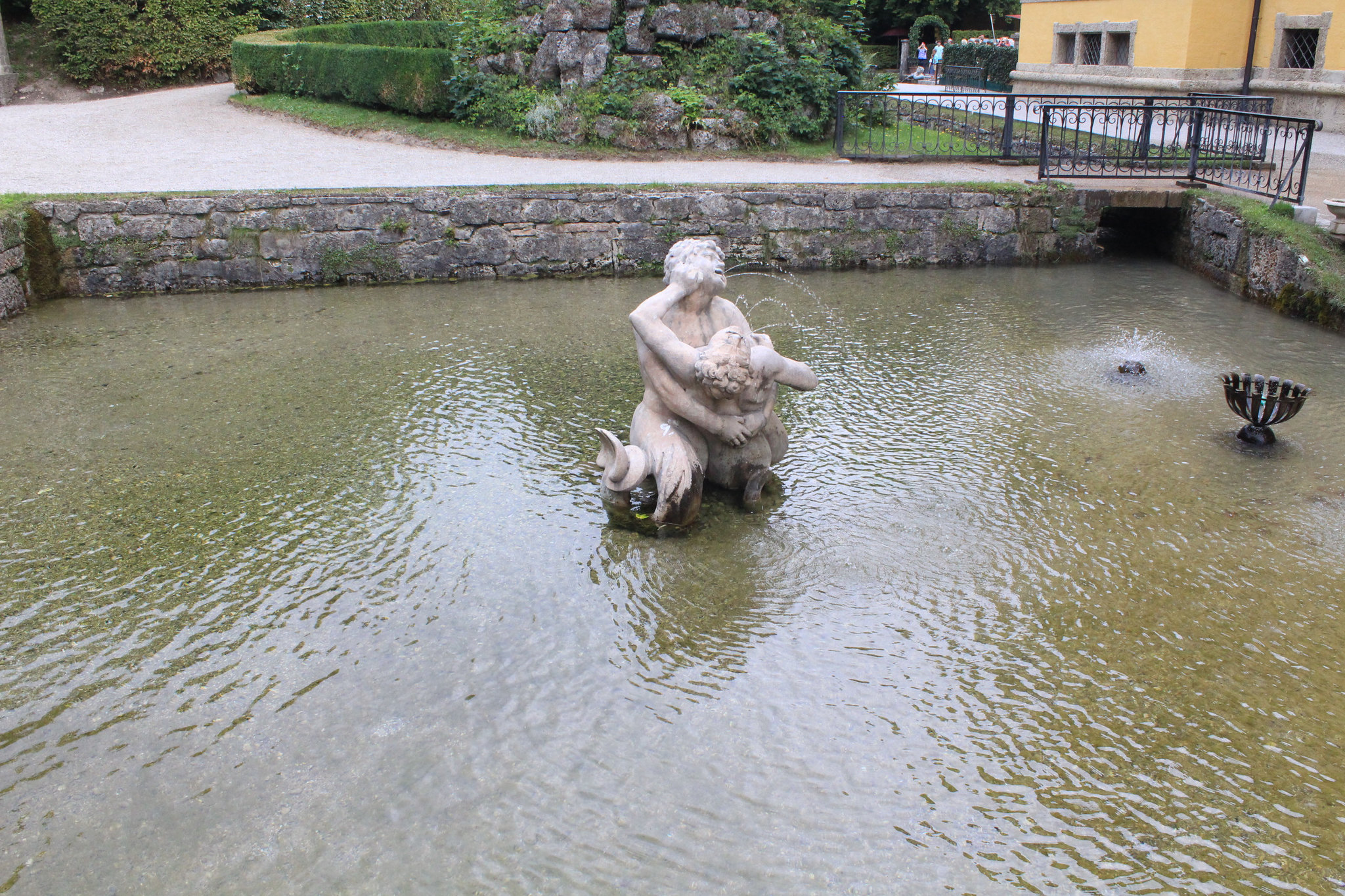 Exedra (Hellbrunn)